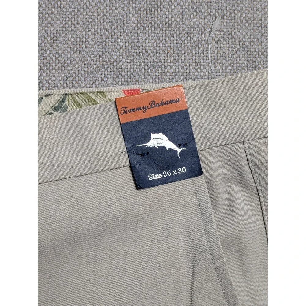 Tommy Bahama Men's Khaki Pants 36x30 Silk Flat Front Chinos Summer Vacation